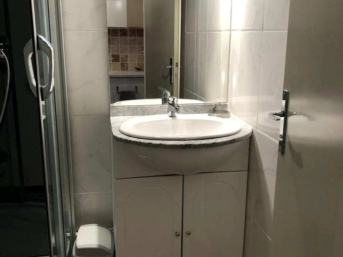 Apartment Studio Cosy Au Pied Des Pistes Avec Cheminee Et Douche Balneo - Villard-De-Lans - Fr-1-515-154
